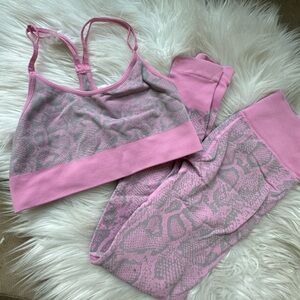 Bombshell sportswear set